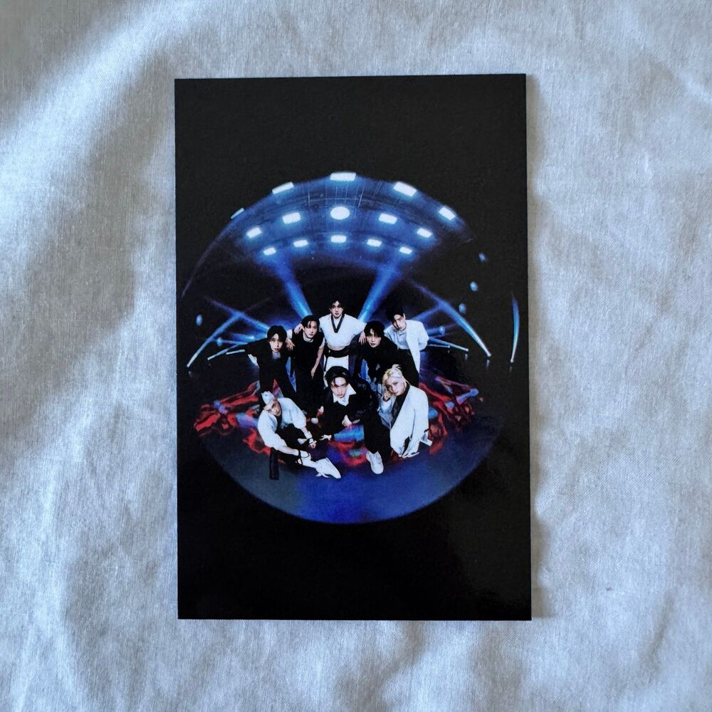Stray kids karma group OT8 pc limited version